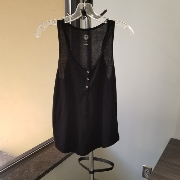 SO Tops - 💕Black Tank Top